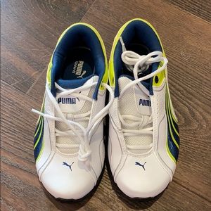 New without tags Puma boys shoes